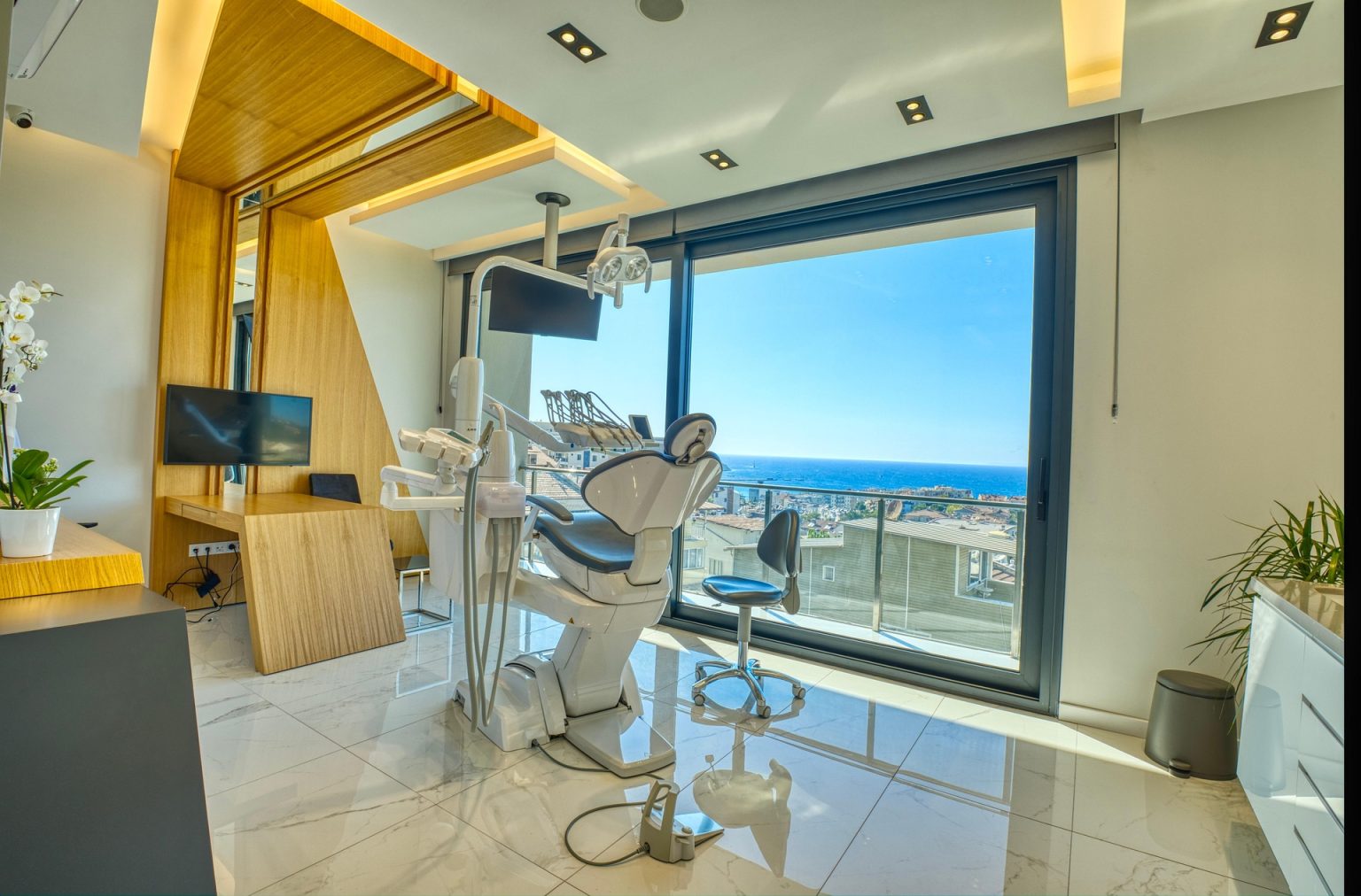 dentist-6923507_1920